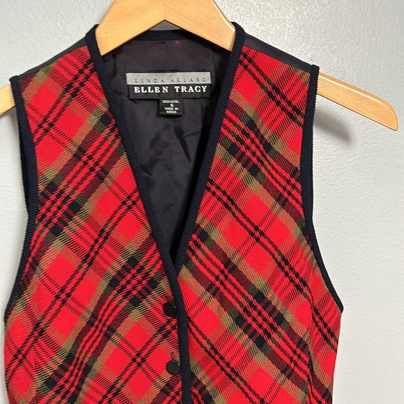 Linda Allard Ellen Tracy Plaid Vintage vest size 6 red, navy button down closure - Picture 8 of 14